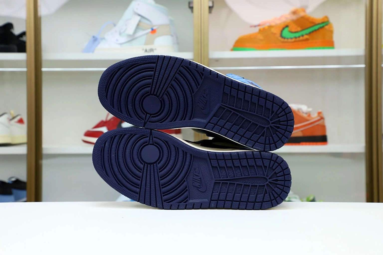 OG JORDAN 1 AIR HIGH 'OBSIDIAN' RETRO 0915